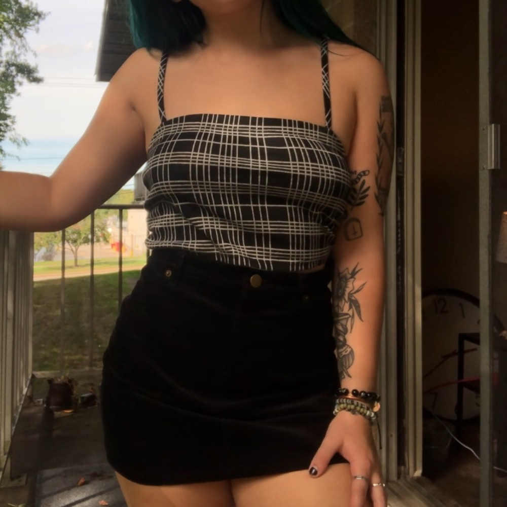 Black and white plaid crop tank top